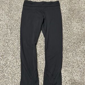 Black lulu-lemon leggings Size 4